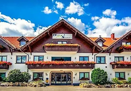Hotel Restaurant Schwartz Neusiedl am Steinfelde