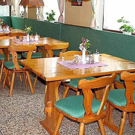 Restaurant Schwartz Hotel 3*