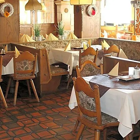 Restaurant Schwartz Hotel 3*