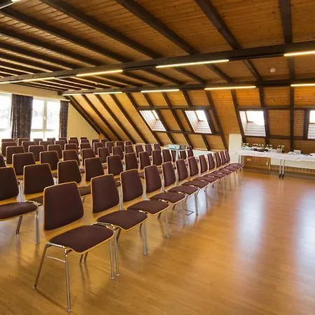 施瓦茨餐厅酒店