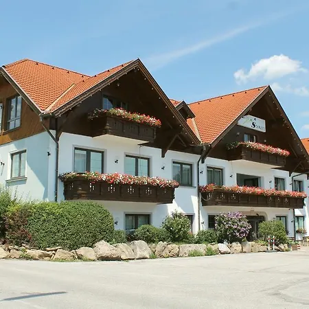 施瓦茨餐厅酒店