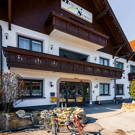 Restaurant Schwartz 3* Neusiedl am Steinfelde