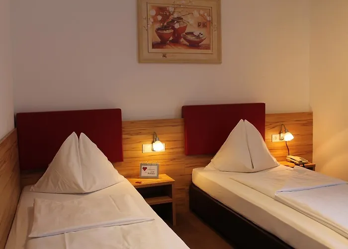 Restaurant Schwartz Hotel Neusiedl am Steinfelde